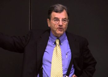 Un gigante contro le oligarchie: La storia di Michael Hudson, il più grande economista vivente