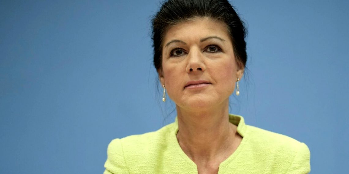 Chi è Sahra Wagenknecht? La critica alla sinistra alla moda e l’accusa di rossobrunismo