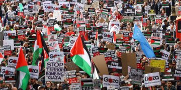 È finita la pacchia: la mobilitazione globale per cacciare i parassiti del neocolonialismo