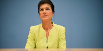 La critica alla sinistra alla moda e l’accusa di rossobrunismo