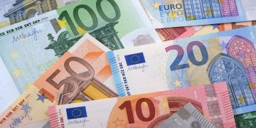 Il fallimento dell’euro come sostituto del dollaro