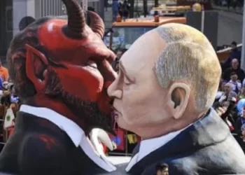 Ha stato Putin: la grande competizione tra i media Italiani a chi è più kazzaro