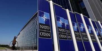 L’Ue fa da spettatrice mentre Trump e Biden trasformano la NATO nel braccio armato di Wall Street