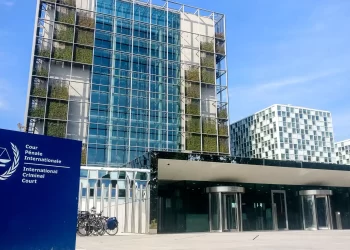 La fine del doppio standard internazionale – con Luca Bacelli e Michela Arricale