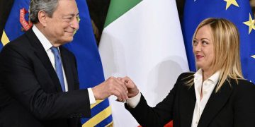 Mentre la Meloni sfila negli USA, Draghi rilancia l’economia Ue con la guerra – ft. Vadim Bottoni
