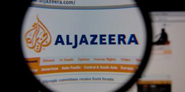 Israele attacca ovunque, censura Al Jazeera e impedisce l’accordo USA – Iran – ft. Antonello Sacchetti