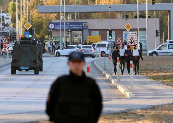 L’attentato ad Ankara serve a destabilizzare lo spostamento della Turchia verso i BRICS? – ft. Alberto Fazolo