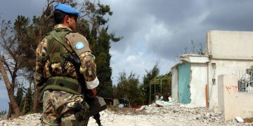 Atto di guerra contro l’Italia: Israele ci attacca in Libano. Cosa farà adesso la sovranista Meloni? ft. Giacomo Gabellini