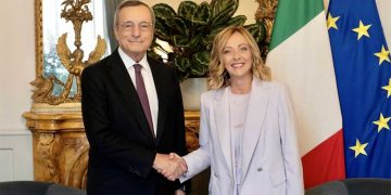 Le Bimbe di Draghi rovinano i piani della Meloni e le impediscono di farsi la sua banca