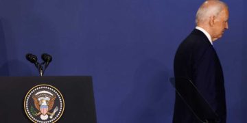 Ciao ciao Biden – L’icona della sinistra ZTL che ha distrutto gli USA per arricchire le oligarchie