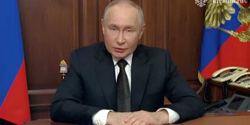 Putin lancia missili balistici e fa le prove per il nucleare: cosa succederà adesso? – ft. David Colantoni e Francesco Dall’Aglio