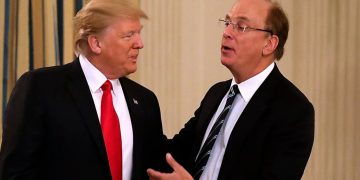 Trump dichiara guerra a BlackRock. E BlackRock dichiara guerra all’Europa – ft. Alessandro Volpi