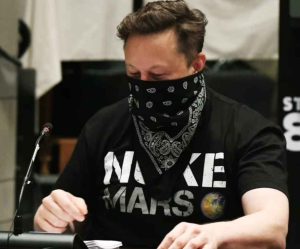 Elon Musk che sfoggia il suo accurato piano per Marte in pubblico