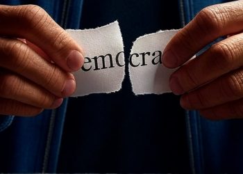 L’Occidente in guerra smantella la democrazia liberale: un lusso che non possono più concederci