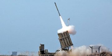Gli USA provano a spaventare la Cina con i missili a Guam, mentre Trump finge di aprire al dialogo
