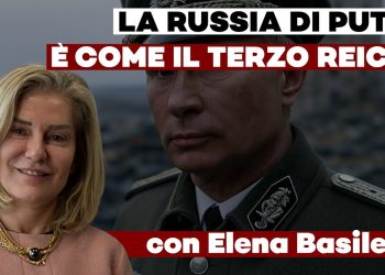 Putin in abiti militari con Elena Basile