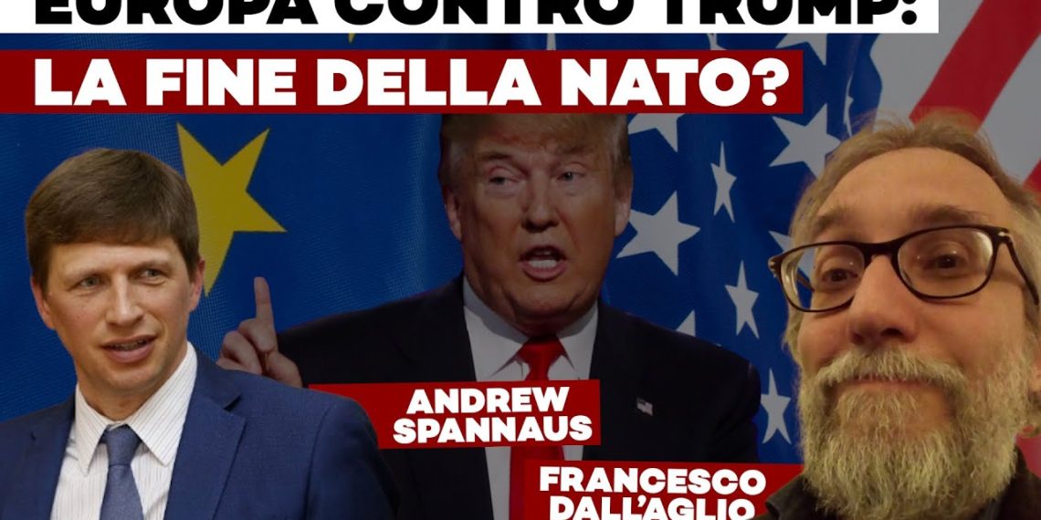 Donald Trump con la bandiera americana alle spalle, Andrew Spannaus e Francesco Dall'Aglio