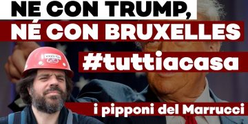 Marrucci con elmetto da cantiere con Donald Trump sullo sfondo