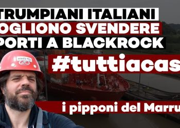 Nave cargo nel canale di Panama con Giuliano Marrucci in primo piano
