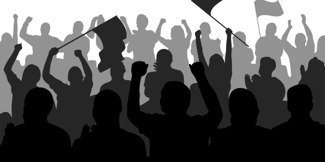 Sagome che manifestano