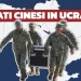 Soldati cinesi con la mappa della Cina sullo sfondo
