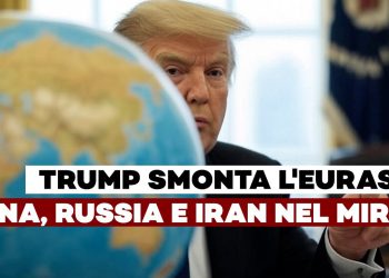Donald Trump semi-nascosto da un mappamondo