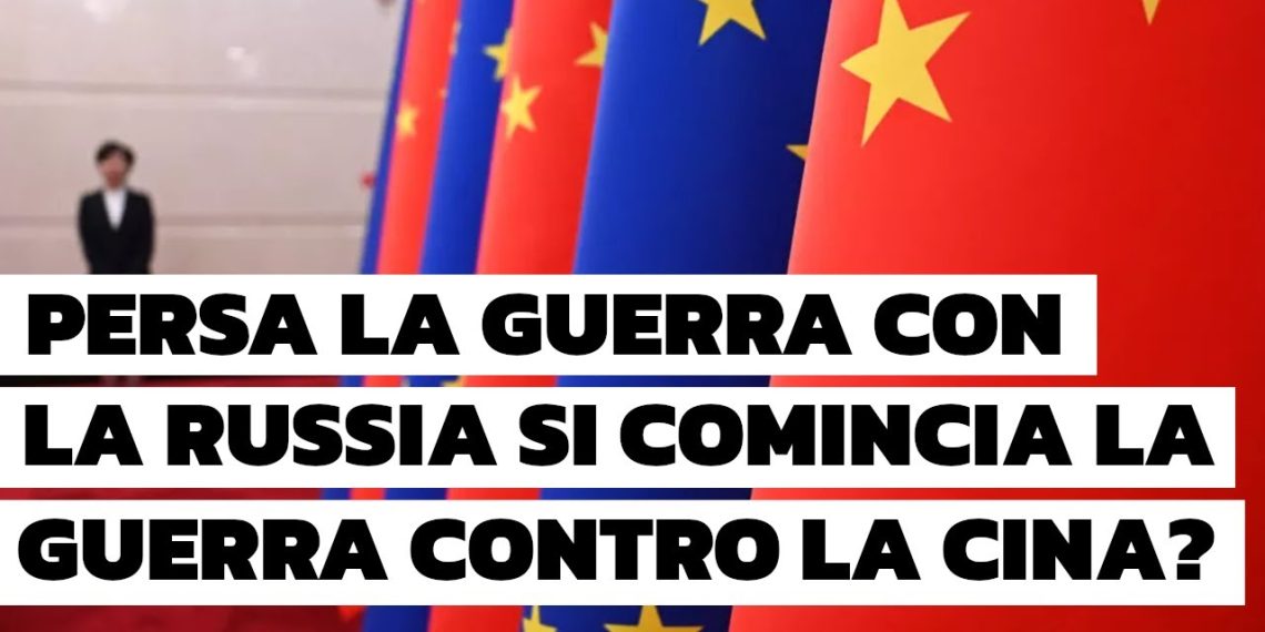 Fila di bandiere cinesi e europee
