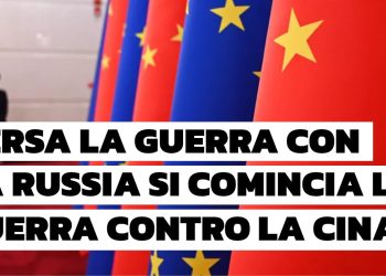 Fila di bandiere cinesi e europee