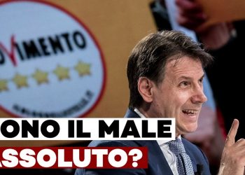 Giuseppe Conte durante un comizio