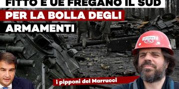 Scenario di guerra, Raffaele Fitto e Giuliano Marrucci con il caschetto da cantiere