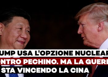 Xi Jinping e Donald Trump si guardano