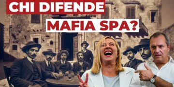 Foto d'epoca di mafiosi, Giorgia Meloni e Luigi de Magistris in primo piano