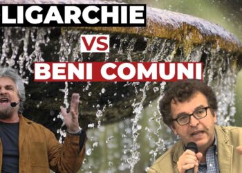 Una fontana. Beppe Grillo e Ugo Mattei in primo piano