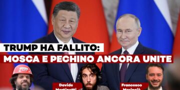 Vladimir Putin e Xi Jinping assieme e sorridenti