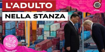 Donald Trump si inchina a Xi Jinping. Containers sullo sfondo