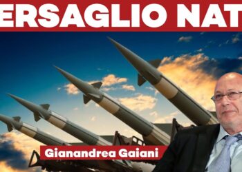 Missili schierati. Gianandrea Gaiani in primo piano