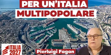 Panoramica di un porto. Pierluigi Fagan in primo piano