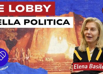 Raffigurazione di una lobby primordiale. Elena Basile in primo piano