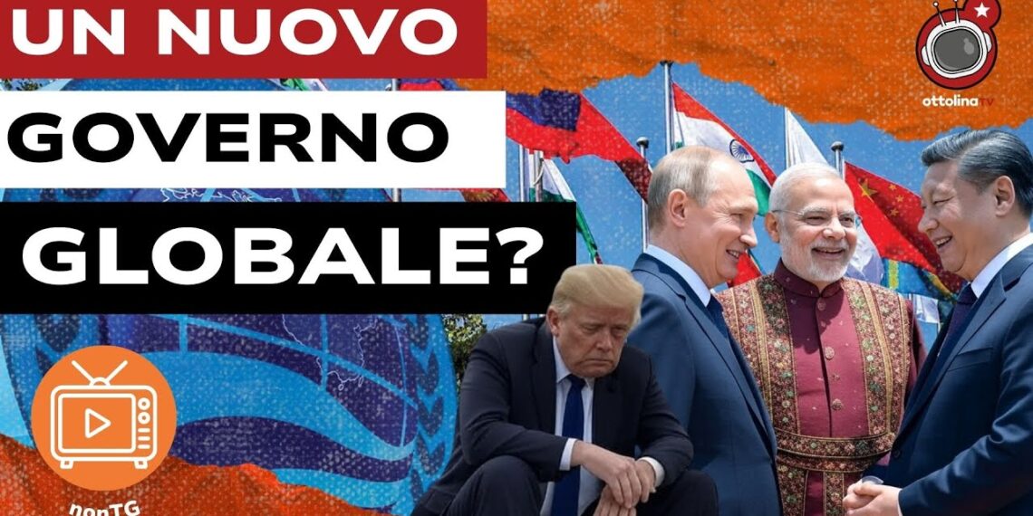 Bandiere allo SCO. In primo piano, Donald Trump deluso e Vladimir Putin, Narendra Modi e Xi Jinping sorridenti