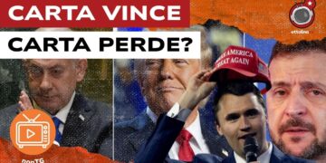 Benjamin Netanhyau, Donald Trump e Volodymyr Zelensky. Charlie Kirk in primo piano