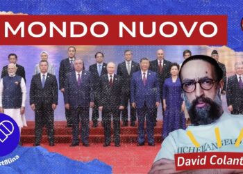 Foto di gruppo del summit SCO di Tianjin. David Colantoni in primo piano