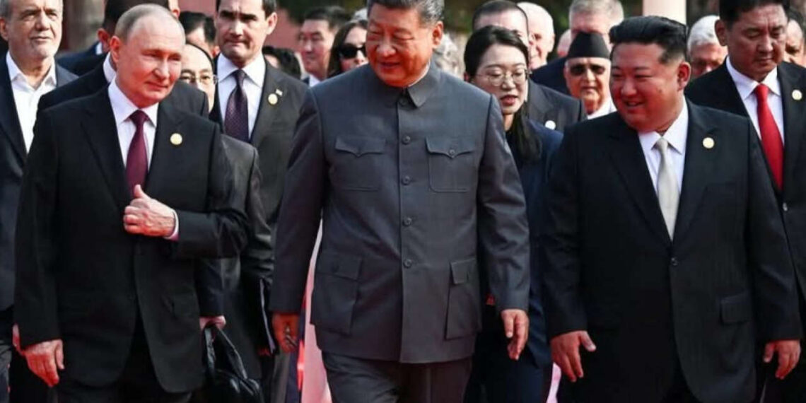 Vladimir Putin, Xi Jinping e Kim Jong-un alla parata di Pechino