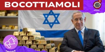 Benjamin Netanhyau con la pandiera israeliana alle spalle e circondato da lingotti d'oro
