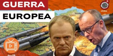 Cartina geografica con missili. Donald Tusk e Friedrich Merz in primo piano