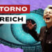 Occhio composto di stringhe digitali. Ursula von der Leyen vestita da soldato nazista in primo piano