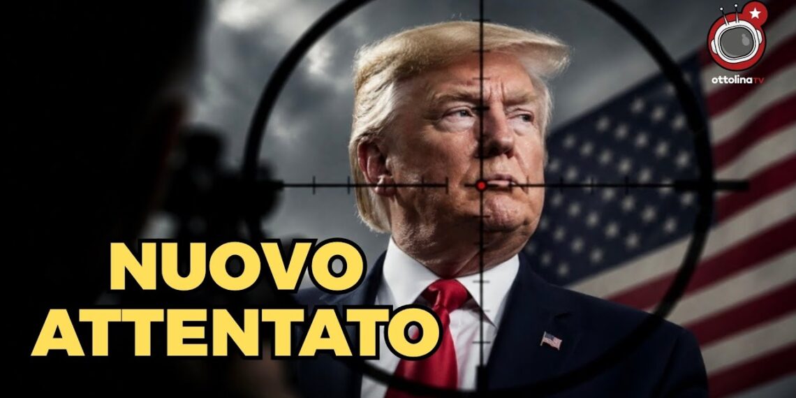 Donald Trump inquadrato da un mirino con bandiera USA alle spalle