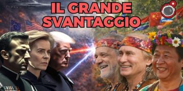 Emmanuel Macron, Ursula von der Leyen e Donald Trump vestiti da militari a sinistra. Masoud Pezeshkian, Vladimir Putin e Xi Jinping vestiti da figli dei fiori a destra