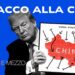 Donald Trump con una mappa della Cina fra le mani