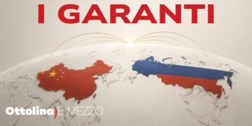Mappa con Russia e Cina evidenziate dai colori delle rispettive bandiere