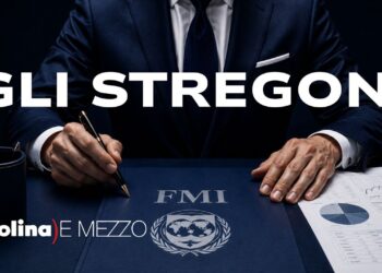 Mezzobusto senza volto con una cartelletta del FMI sulla scrivania